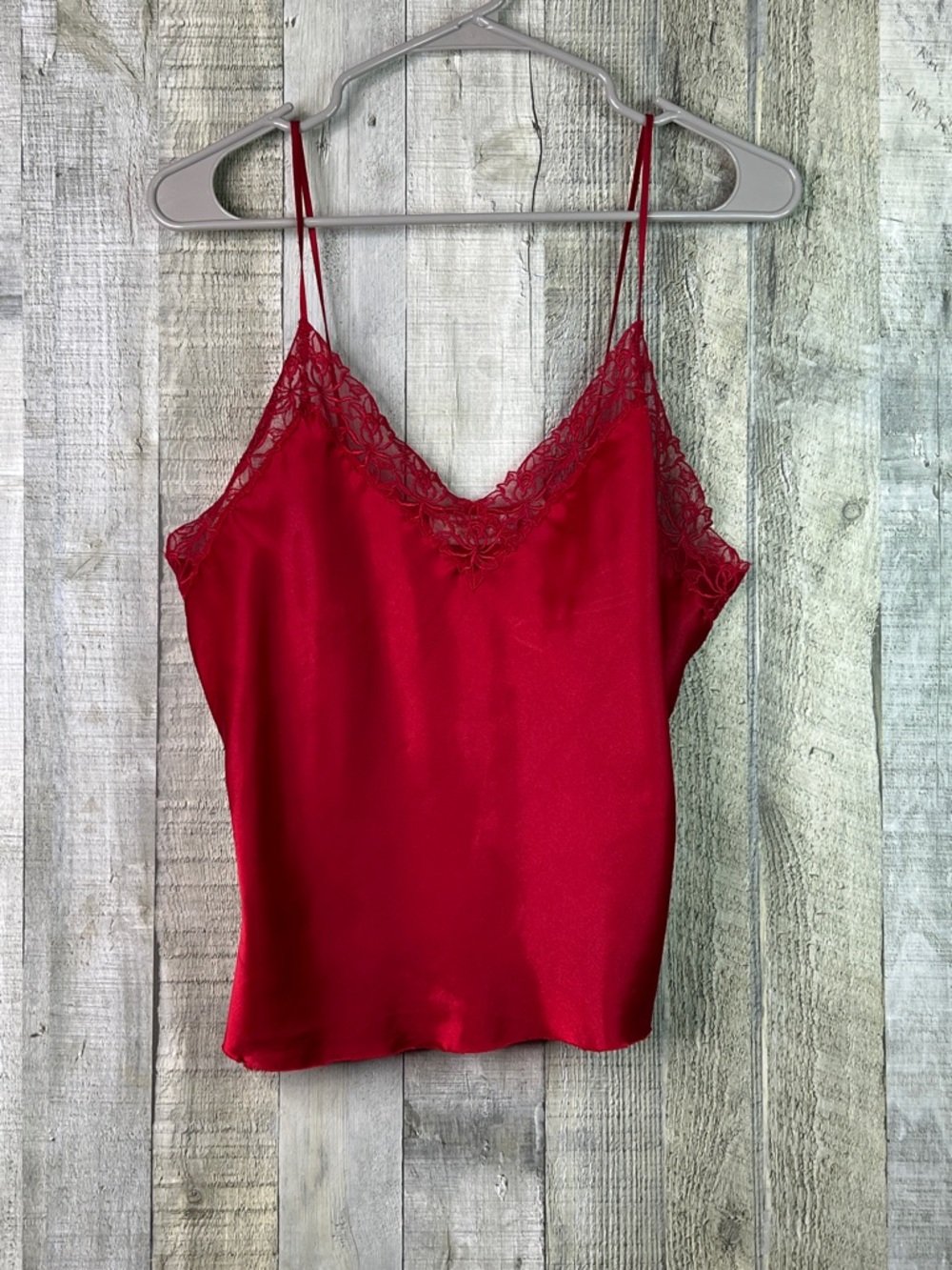 Victoria’s Secret Gold Label Vintage
Red (Flawed) Lace Mesh Cami W/Fixed Straps